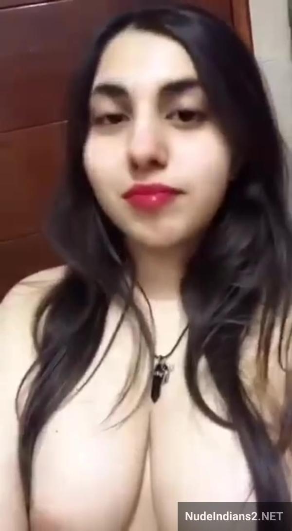 https://pub-5fcdf72a54cd4edbb03ec3edaa415a42.r2.dev/nakedleaks/islamic_girlfriend_sofia_khan_seductive_photos_for_boyfriend/28.jpg