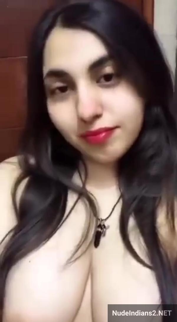https://pub-5fcdf72a54cd4edbb03ec3edaa415a42.r2.dev/nakedleaks/islamic_girlfriend_sofia_khan_seductive_photos_for_boyfriend/29.jpg