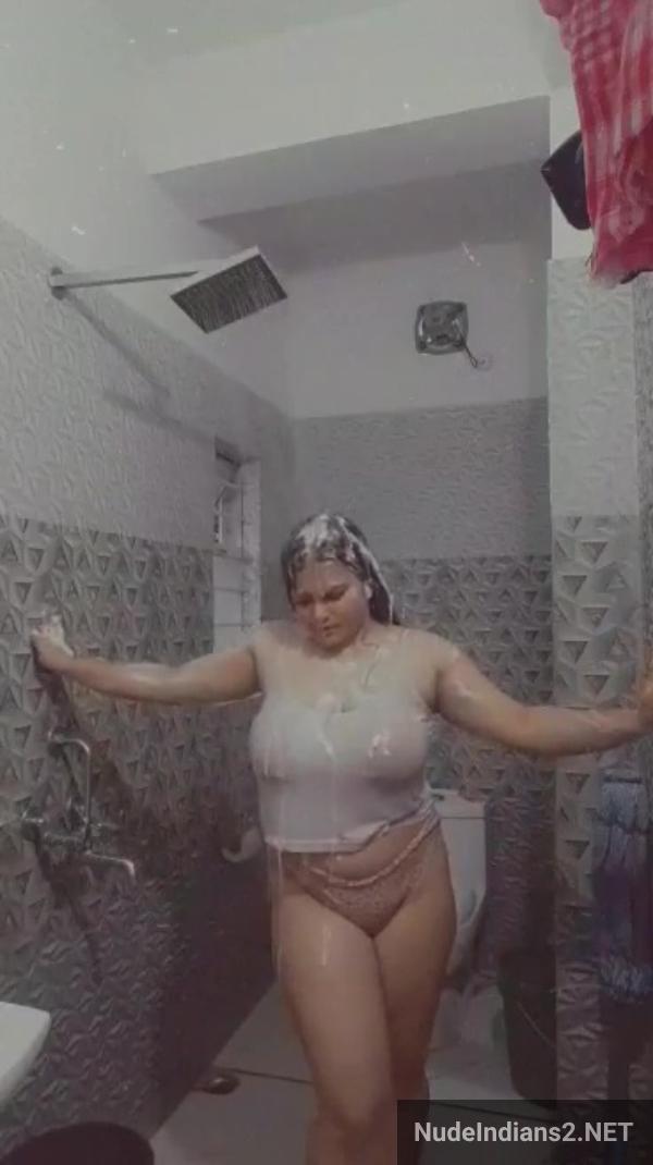 https://pub-5fcdf72a54cd4edbb03ec3edaa415a42.r2.dev/nakedleaks/janvi_sharma's_revealing_shower_exhibition_in_gurgaon/35.jpg