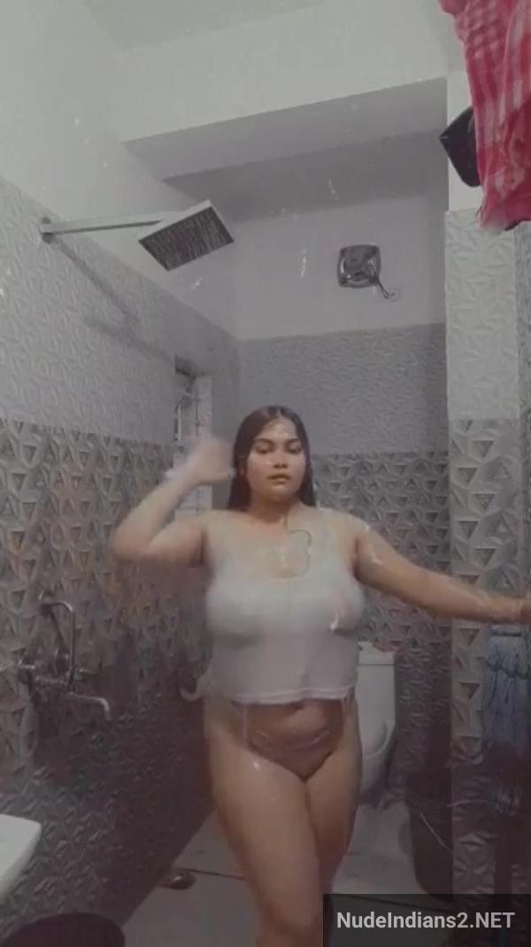 https://pub-5fcdf72a54cd4edbb03ec3edaa415a42.r2.dev/nakedleaks/janvi_sharma's_revealing_shower_exhibition_in_gurgaon/38.jpg