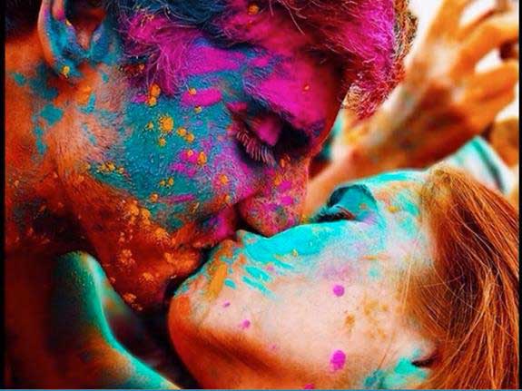 https://pub-5fcdf72a54cd4edbb03ec3edaa415a42.r2.dev/nakedleaks/joyful_holi:_captivating_images_of_indian_girls/2.jpg