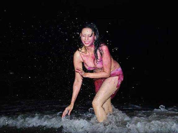 https://pub-5fcdf72a54cd4edbb03ec3edaa415a42.r2.dev/nakedleaks/joyful_holi:_captivating_images_of_indian_girls/8.jpg