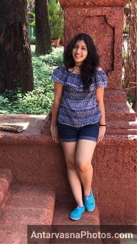 https://pub-5fcdf72a54cd4edbb03ec3edaa415a42.r2.dev/nakedleaks/kannada_duo_romantic_getaway_album_(33_pictures)/18.jpg