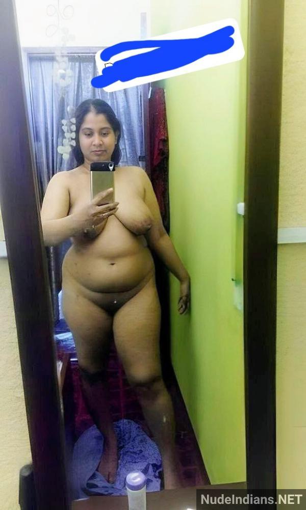 https://pub-5fcdf72a54cd4edbb03ec3edaa415a42.r2.dev/nakedleaks/kannada_housewife's_bold_move_to_seduce_lover/16.jpg