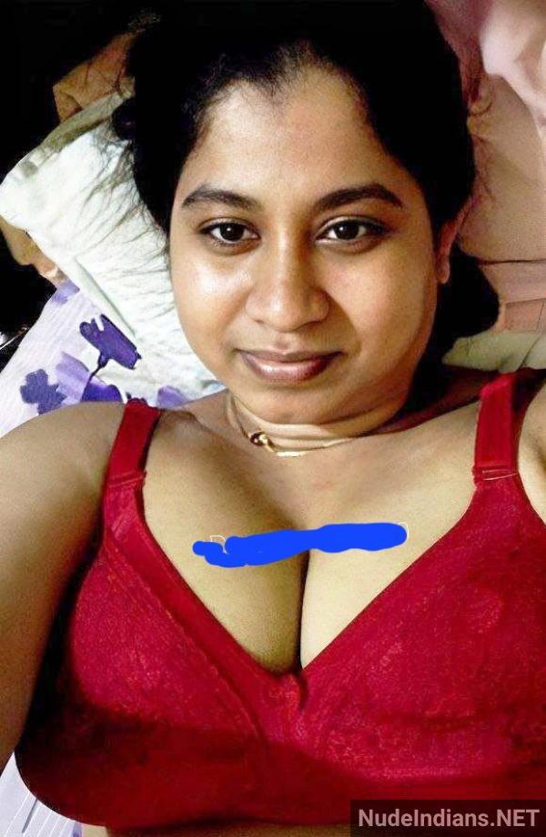 https://pub-5fcdf72a54cd4edbb03ec3edaa415a42.r2.dev/nakedleaks/kannada_housewife's_bold_move_to_seduce_lover/18.jpg