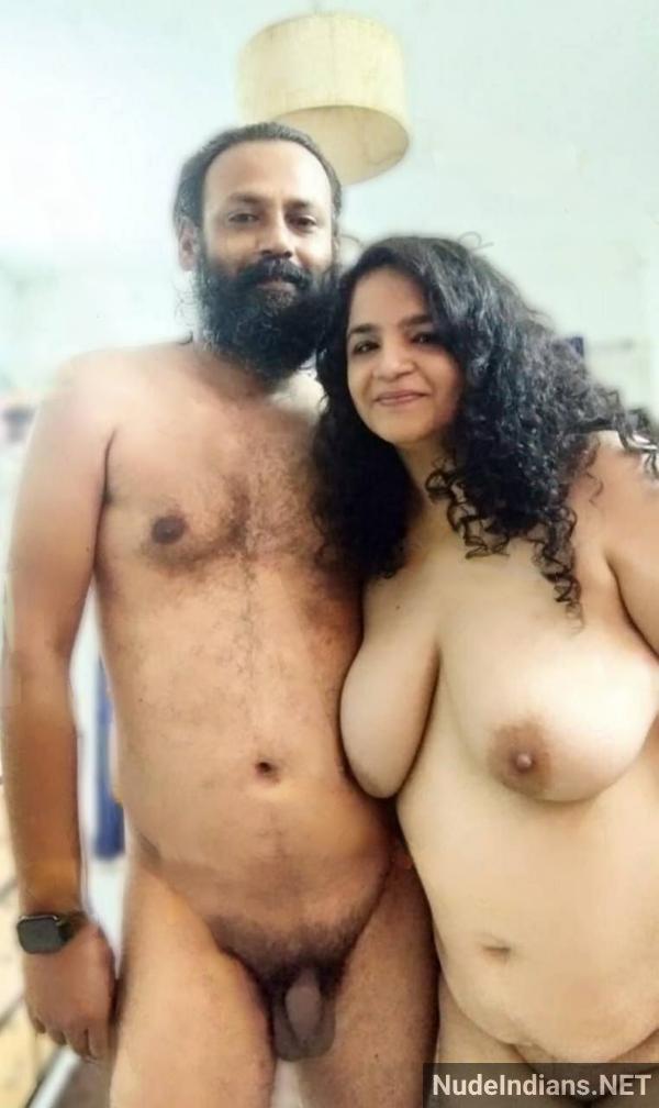 https://pub-5fcdf72a54cd4edbb03ec3edaa415a42.r2.dev/nakedleaks/kannada_wife's_nude_photos_causing_a_stir_online/3.jpg