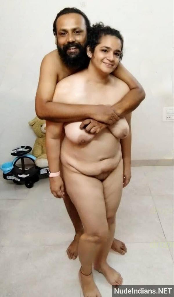 https://pub-5fcdf72a54cd4edbb03ec3edaa415a42.r2.dev/nakedleaks/kannada_wife's_nude_photos_causing_a_stir_online/5.jpg