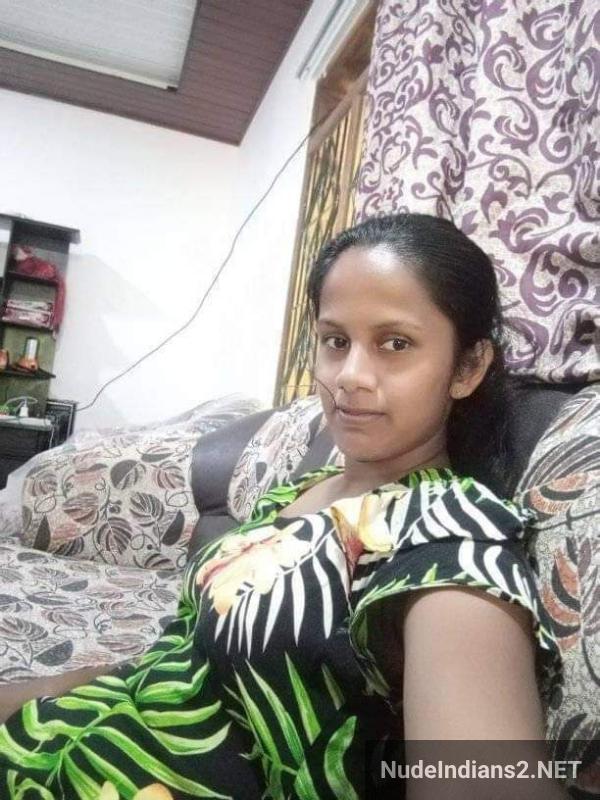 https://pub-5fcdf72a54cd4edbb03ec3edaa415a42.r2.dev/nakedleaks/kannur_mallu_educator_bhavna_nambiar_intimate_photo_scandal_revealed/2.jpg