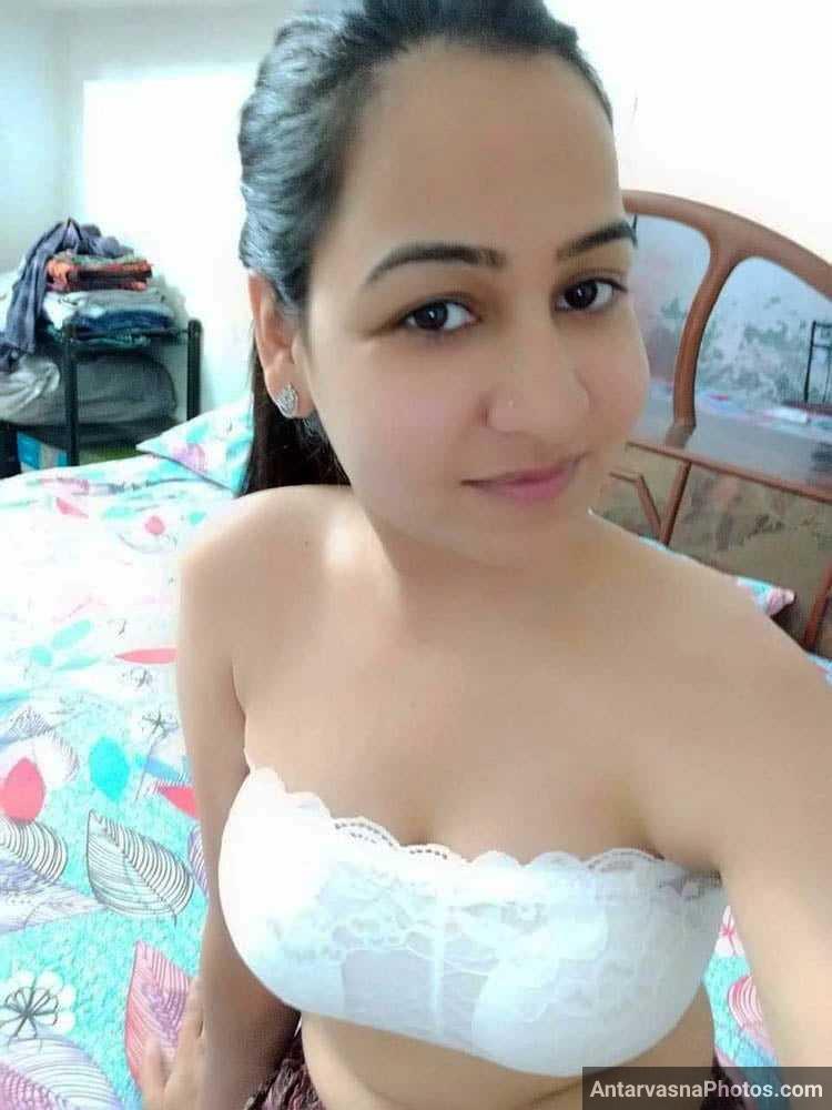 https://pub-5fcdf72a54cd4edbb03ec3edaa415a42.r2.dev/nakedleaks/kanpur_bhabhi_exposing_sensual_nude_photos/0.jpg