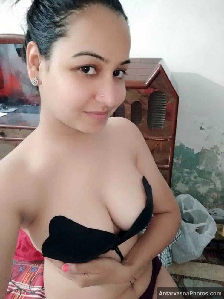 https://pub-5fcdf72a54cd4edbb03ec3edaa415a42.r2.dev/nakedleaks/kanpur_bhabhi_exposing_sensual_nude_photos/12.jpg