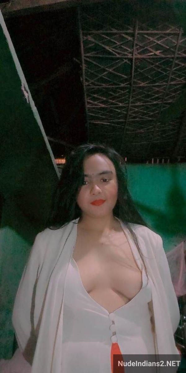 https://pub-5fcdf72a54cd4edbb03ec3edaa415a42.r2.dev/nakedleaks/kanpur_girl_nisha_advani_reveals_busty_display_to_college_boyfriend/0.jpg