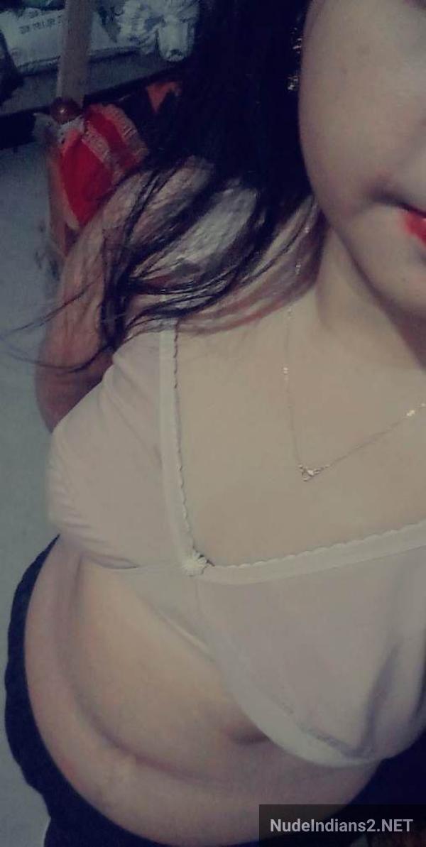 https://pub-5fcdf72a54cd4edbb03ec3edaa415a42.r2.dev/nakedleaks/kanpur_girl_nisha_advani_reveals_busty_display_to_college_boyfriend/10.jpg