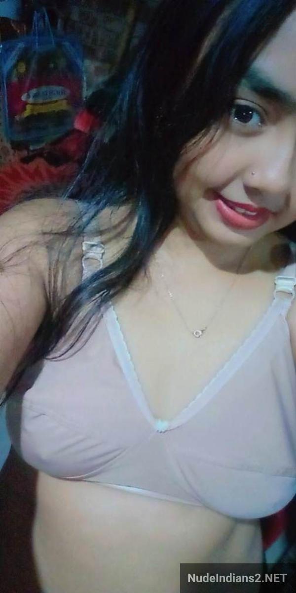 https://pub-5fcdf72a54cd4edbb03ec3edaa415a42.r2.dev/nakedleaks/kanpur_girl_nisha_advani_reveals_busty_display_to_college_boyfriend/9.jpg