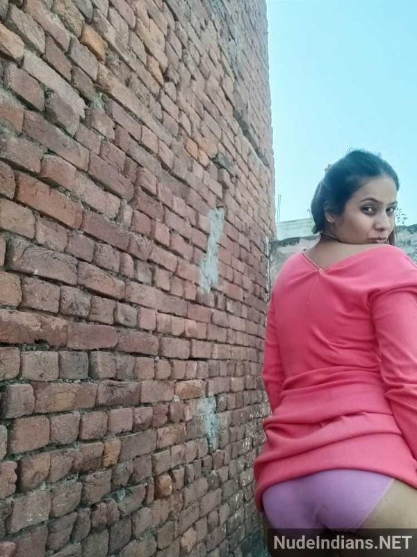https://pub-5fcdf72a54cd4edbb03ec3edaa415a42.r2.dev/nakedleaks/kanpur_housewife_divyanshi_pandey_reveals_all_to_brother-in-law/45.jpg