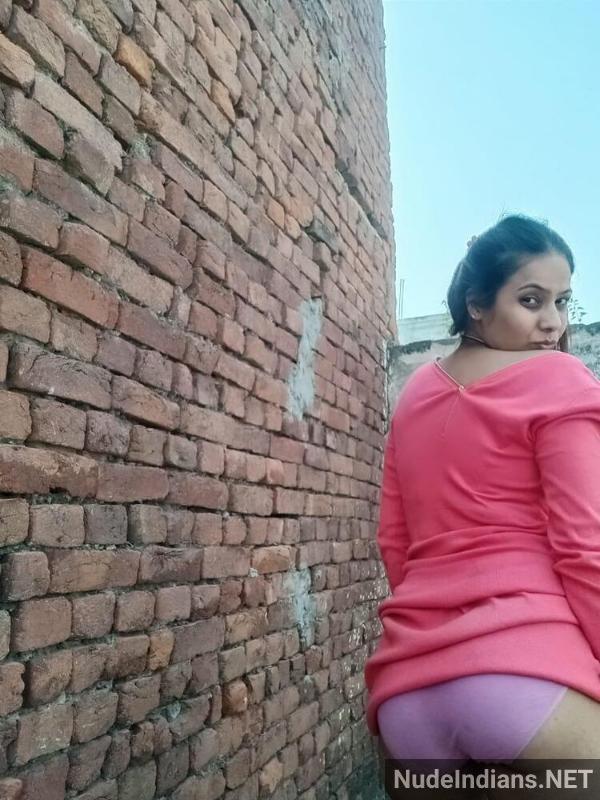 https://pub-5fcdf72a54cd4edbb03ec3edaa415a42.r2.dev/nakedleaks/kanpur_housewife_divyanshi_pandey_reveals_all_to_brother-in-law/46.jpg