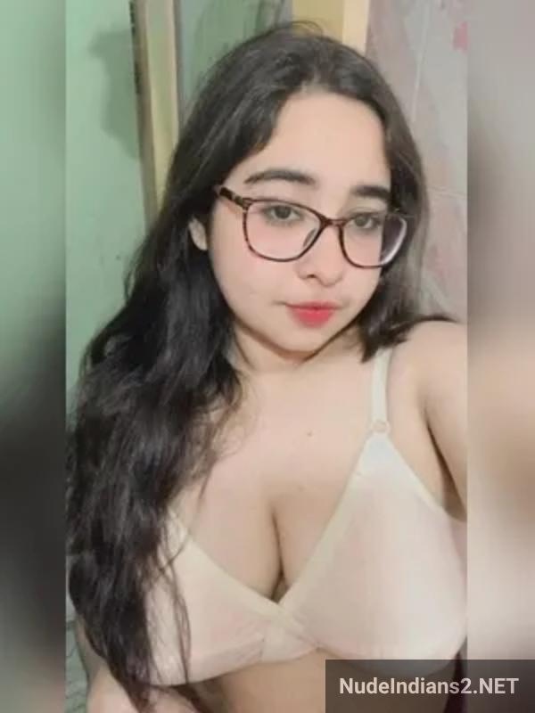 https://pub-5fcdf72a54cd4edbb03ec3edaa415a42.r2.dev/nakedleaks/kanpur_muskan_khan_busty_display/5.jpg