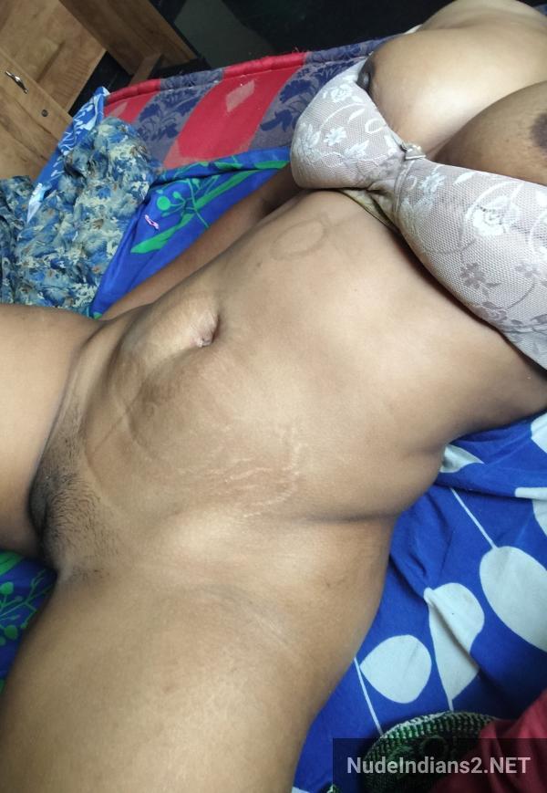 https://pub-5fcdf72a54cd4edbb03ec3edaa415a42.r2.dev/nakedleaks/kavita,_a_mallu_bhabhi,_caught_in_a_scandalous_affair/47.jpg