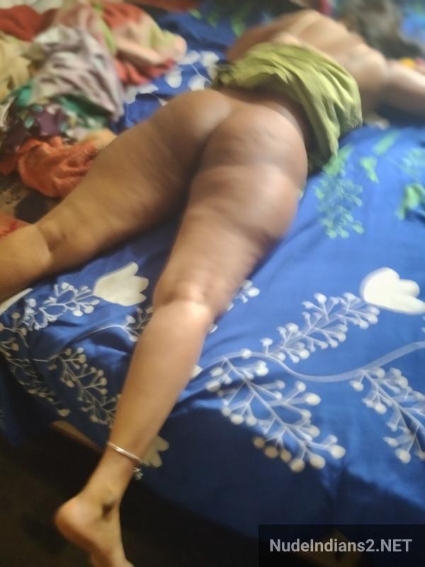 https://pub-5fcdf72a54cd4edbb03ec3edaa415a42.r2.dev/nakedleaks/kavita,_a_mallu_bhabhi,_caught_in_a_scandalous_affair/58.jpg