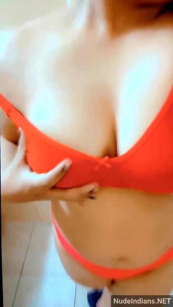 https://pub-5fcdf72a54cd4edbb03ec3edaa415a42.r2.dev/nakedleaks/kochi_girlfriend_nisha's_cheeky_photoshoot_in_intimate_attire/22.jpg