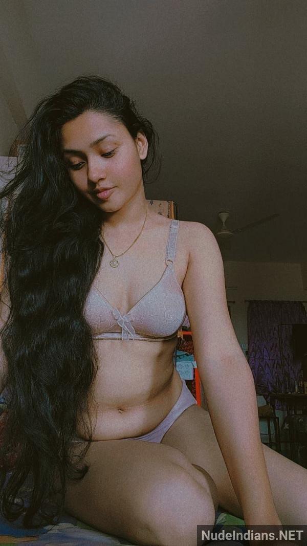https://pub-5fcdf72a54cd4edbb03ec3edaa415a42.r2.dev/nakedleaks/kolkata_girl_monisha_flaunts_lingerie_and_body_for_her_boyfriend/9.jpg