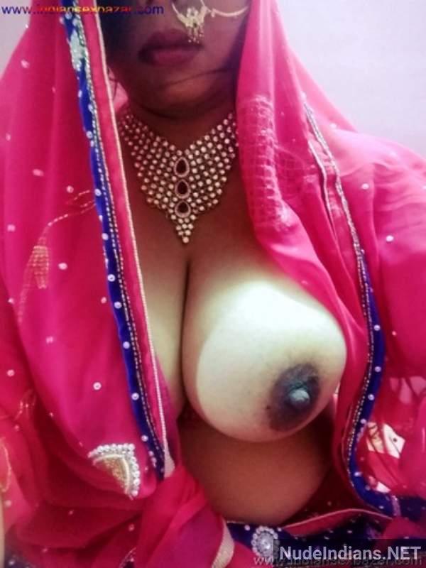 https://pub-5fcdf72a54cd4edbb03ec3edaa415a42.r2.dev/nakedleaks/large_breast_naked_housewives_porn_collection/40.jpg