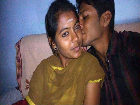 https://pub-5fcdf72a54cd4edbb03ec3edaa415a42.r2.dev/nakedleaks/live_indian_intimacy_with_a_desi_couple/0.jpg