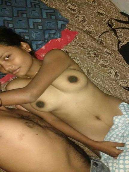https://pub-5fcdf72a54cd4edbb03ec3edaa415a42.r2.dev/nakedleaks/live_indian_intimacy_with_a_desi_couple/2.jpg