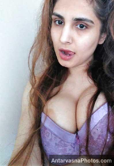 https://pub-5fcdf72a54cd4edbb03ec3edaa415a42.r2.dev/nakedleaks/lustful_indian_woman_–_punjabi_seductress_from_delhi/0.jpg