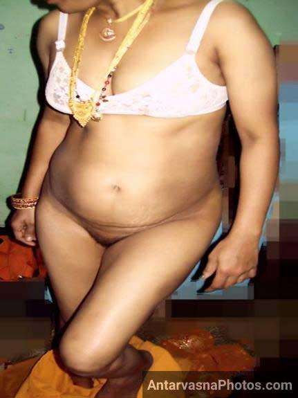https://pub-5fcdf72a54cd4edbb03ec3edaa415a42.r2.dev/nakedleaks/making_love_to_my_stepmother-private_images/3.jpg