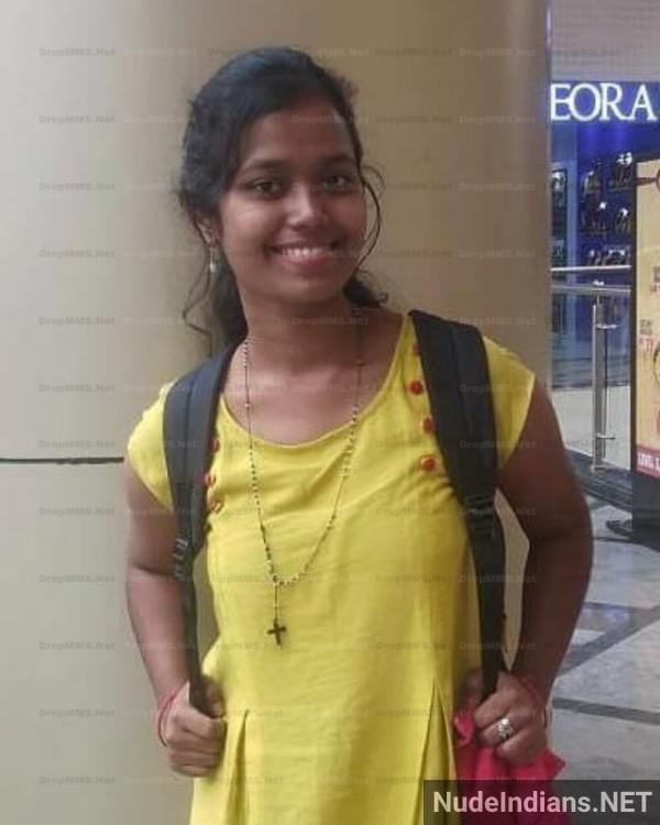 https://pub-5fcdf72a54cd4edbb03ec3edaa415a42.r2.dev/nakedleaks/malayali_partner_reveals_breasts_and_buttocks_to_boyfriend_at_work/9.jpg