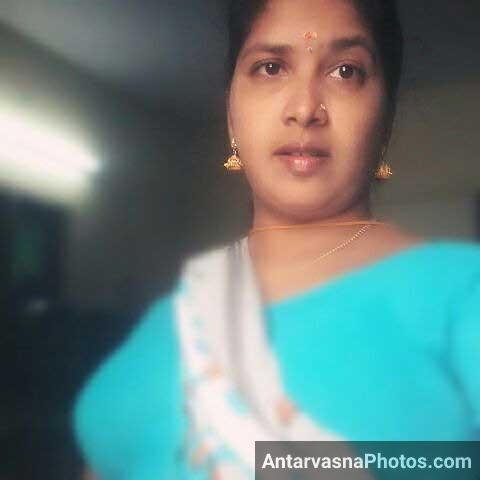https://pub-5fcdf72a54cd4edbb03ec3edaa415a42.r2.dev/nakedleaks/mallu_aunty_in_saree_showing_off_her_boobs/1.jpg