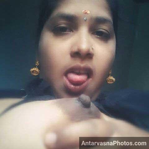 https://pub-5fcdf72a54cd4edbb03ec3edaa415a42.r2.dev/nakedleaks/mallu_aunty_in_saree_showing_off_her_boobs/5.jpg
