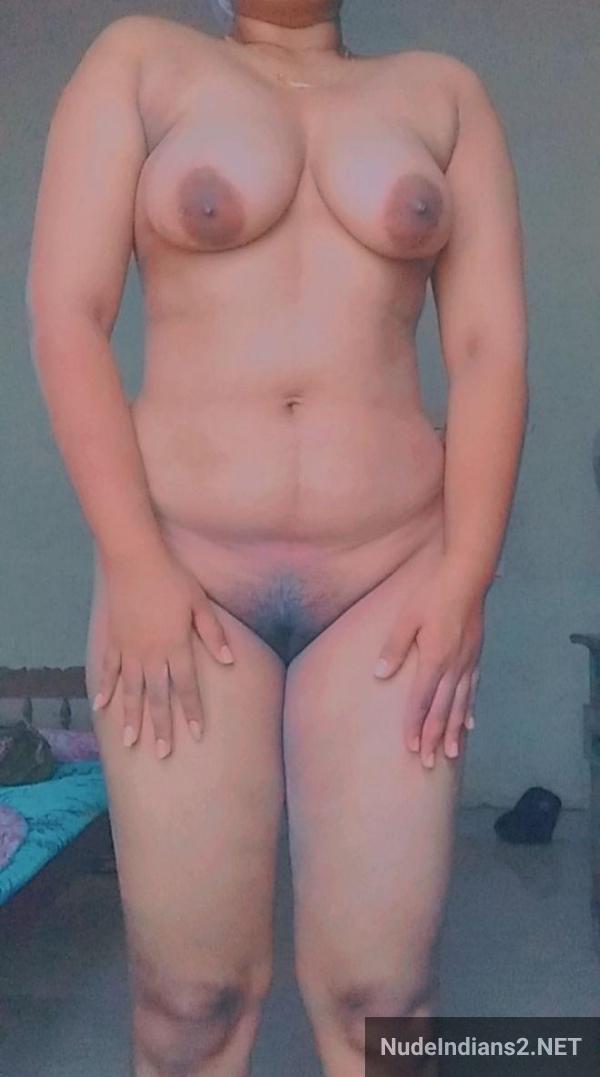 https://pub-5fcdf72a54cd4edbb03ec3edaa415a42.r2.dev/nakedleaks/mallu_student_mohini_reveals_all_to_instructor/9.jpg