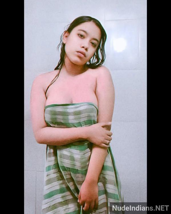 https://pub-5fcdf72a54cd4edbb03ec3edaa415a42.r2.dev/nakedleaks/manipuri_girl's_provocative_photos_in_lingerie_for_desi_boys/45.jpg