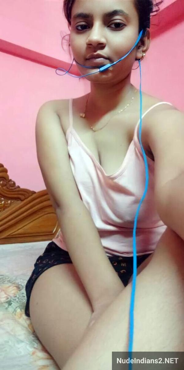 https://pub-5fcdf72a54cd4edbb03ec3edaa415a42.r2.dev/nakedleaks/manisha_jha_from_kanpur_reveals_her_busty_surprise_to_pubg_companion/17.jpg