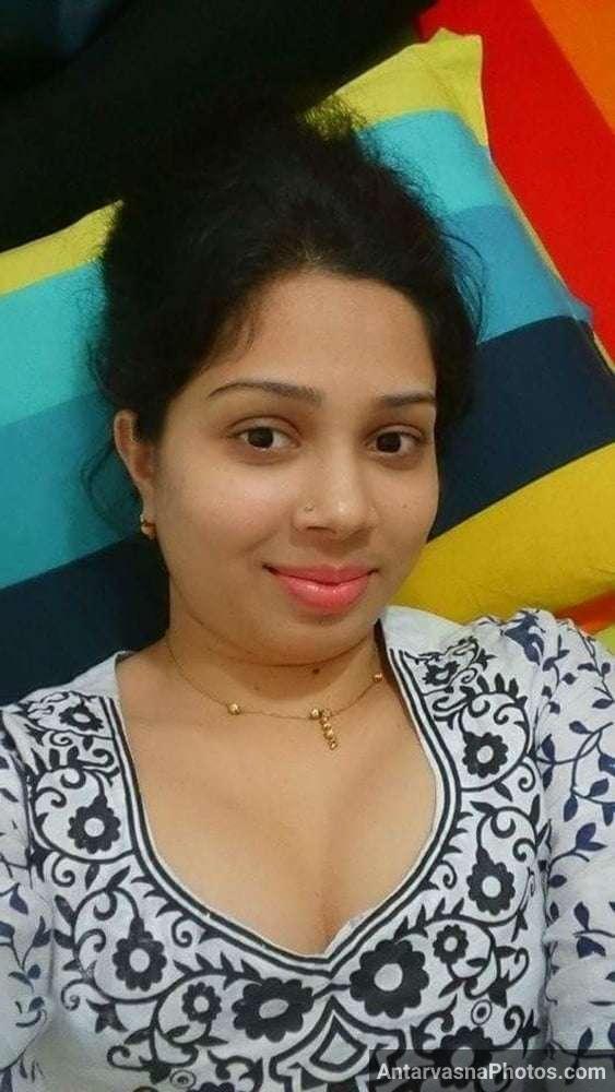 https://pub-5fcdf72a54cd4edbb03ec3edaa415a42.r2.dev/nakedleaks/marathi_bhabhi's_intimate_selfies_sent_to_lover/32.jpg