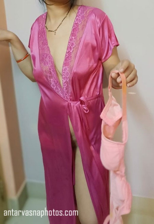 https://pub-5fcdf72a54cd4edbb03ec3edaa415a42.r2.dev/nakedleaks/marathi_bhabhi_babita's_indian_adult_images/3.jpg