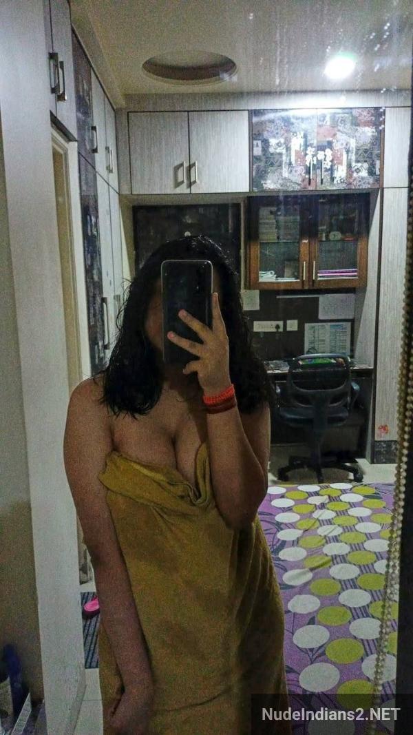 https://pub-5fcdf72a54cd4edbb03ec3edaa415a42.r2.dev/nakedleaks/marathi_spunky_gal_sayali_bangale_flaunts_luscious_bosom_in_selfie/31.jpg