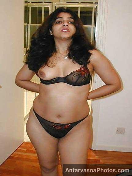 https://pub-5fcdf72a54cd4edbb03ec3edaa415a42.r2.dev/nakedleaks/meenakshi's_display_of_hairy_pussy_in_the_office/3.jpg