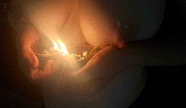 Memorable Happy Diwali Images of an Alluring Indian Girl