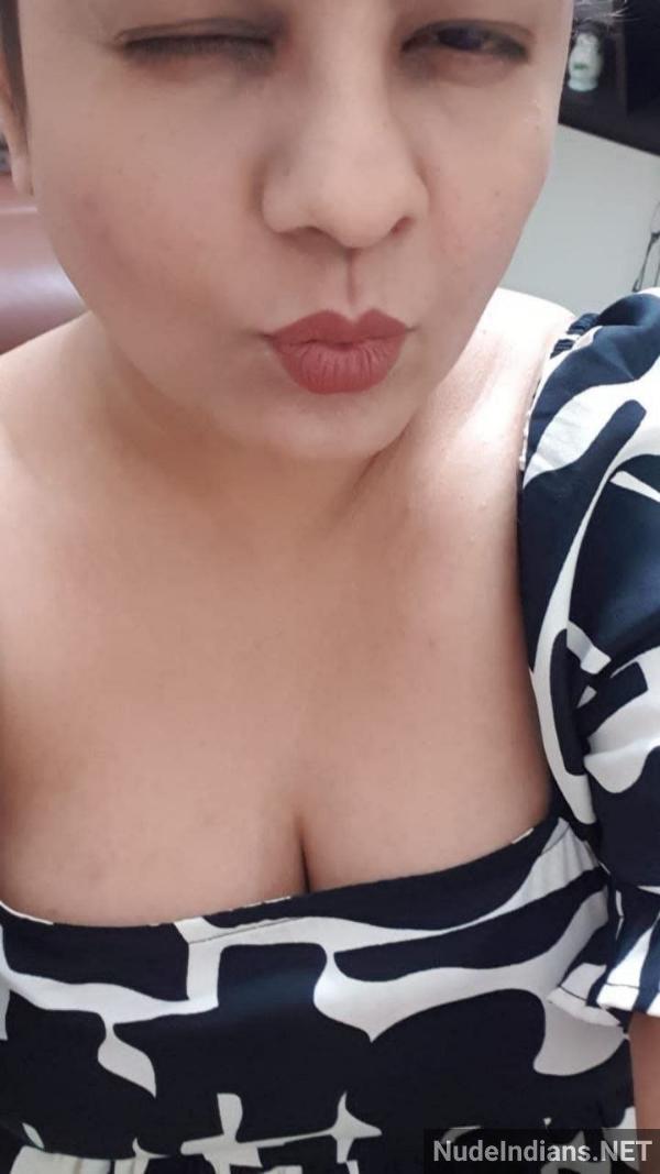 https://pub-5fcdf72a54cd4edbb03ec3edaa415a42.r2.dev/nakedleaks/milf_mrs_dixit_readies_herself_for_intense_intimacy_with_her_superior/2.jpg
