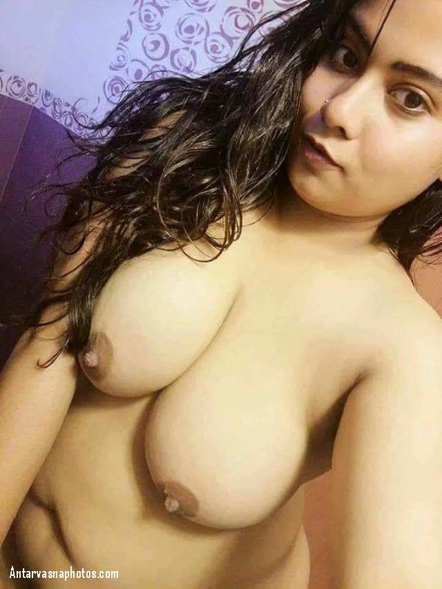 https://pub-5fcdf72a54cd4edbb03ec3edaa415a42.r2.dev/nakedleaks/mischievous_sali_sends_boobs_photos_to_jija/5.jpg