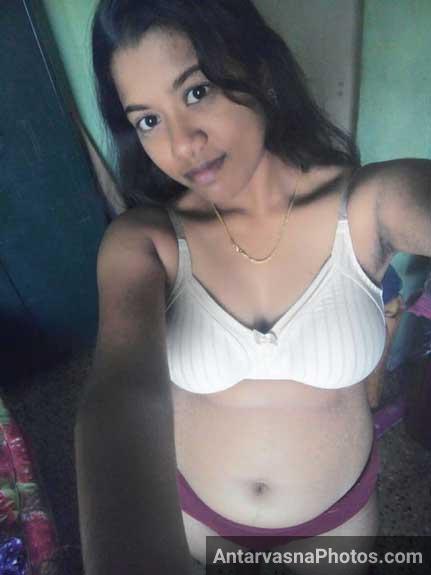 https://pub-5fcdf72a54cd4edbb03ec3edaa415a42.r2.dev/nakedleaks/mischievous_selfies_of_a_south_indian_mature_woman/0.jpg