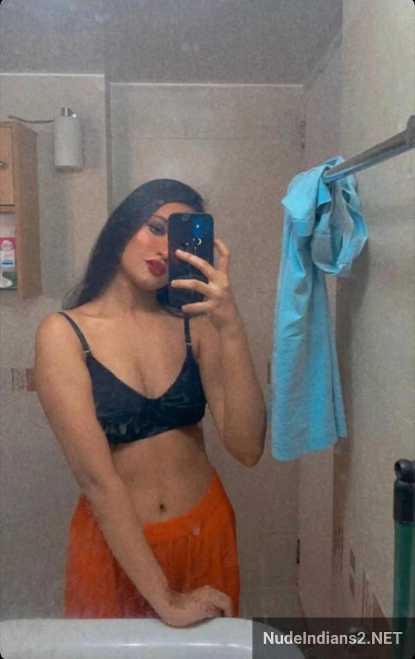 https://pub-5fcdf72a54cd4edbb03ec3edaa415a42.r2.dev/nakedleaks/mumbai_chick_divya_pathak_bold_photos_in_lingerie_and_nude/24.jpg