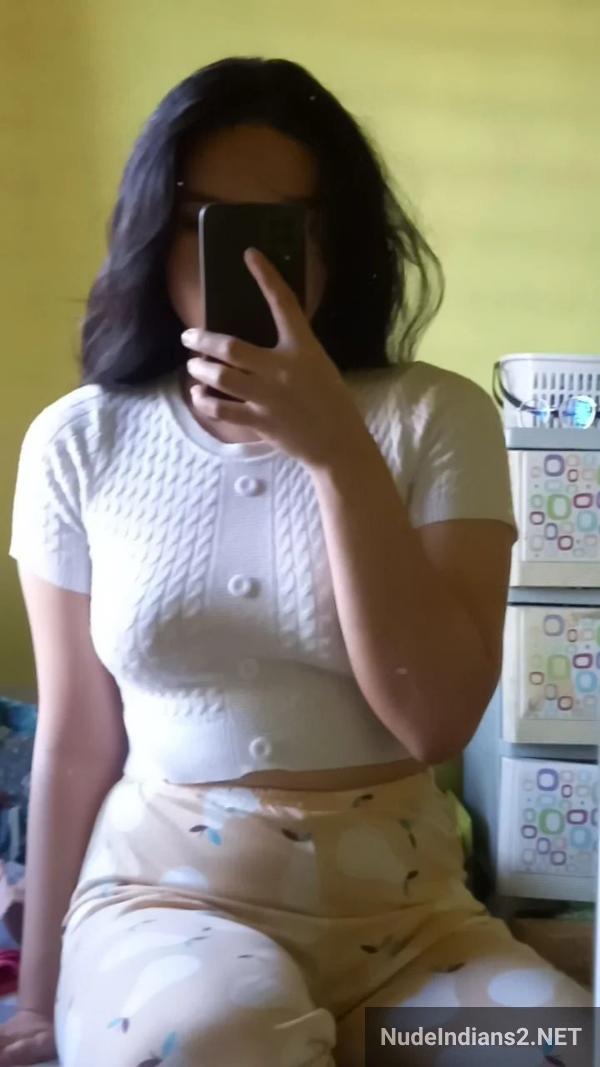 https://pub-5fcdf72a54cd4edbb03ec3edaa415a42.r2.dev/nakedleaks/mumbai_college_student_anveshi_flaunting_her_voluptuous_curves_in_lingerie/27.jpg