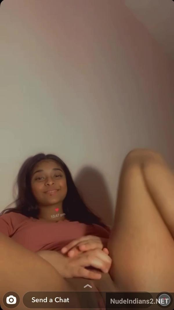 https://pub-5fcdf72a54cd4edbb03ec3edaa415a42.r2.dev/nakedleaks/mumbai_girl_radhika_exposes_herself_to_college_crush_vivek/1.jpg