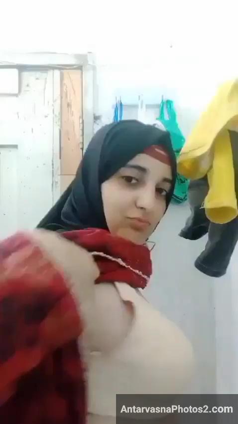https://pub-5fcdf72a54cd4edbb03ec3edaa415a42.r2.dev/nakedleaks/muslim_bhabhi's_steamy_self-photos/12.jpg