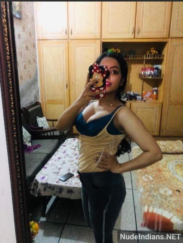 https://pub-5fcdf72a54cd4edbb03ec3edaa415a42.r2.dev/nakedleaks/muslim_indian_girl_arfa_reveals_trimmed_intimate_body_in_explicit_pictures/6.jpg