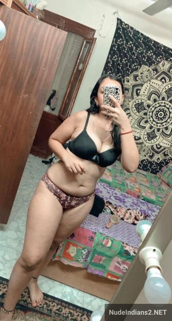 https://pub-5fcdf72a54cd4edbb03ec3edaa415a42.r2.dev/nakedleaks/muslim_nri_fatima_showcases_her_busty_beauty_in_alluring_poses/15.jpg