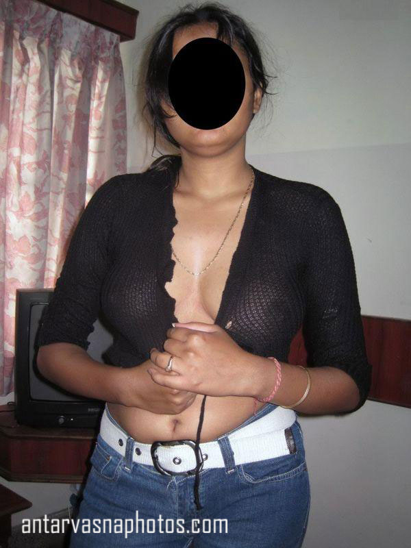 https://pub-5fcdf72a54cd4edbb03ec3edaa415a42.r2.dev/nakedleaks/my_cousin's_busty_photos_–_indian_family_relations_pictures/0.jpg